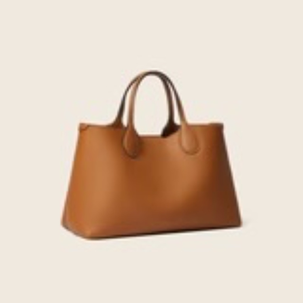 Hpai Tote M Bag in Leather - Acorn